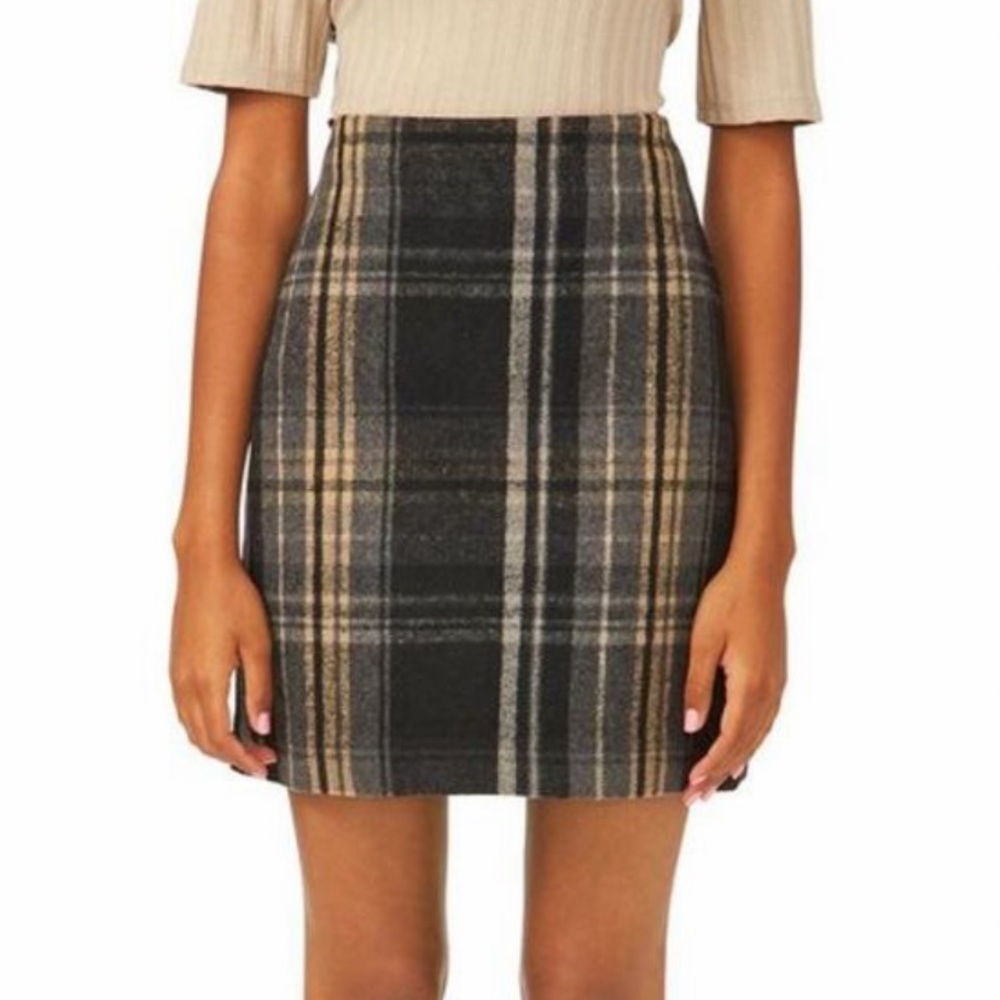 Riley & Rae Womens Sophia Black Plaid skirt
